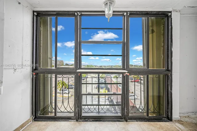 $170,000 | 3640 Northwest 9th Street, Unit 401, Miami, FL 33125