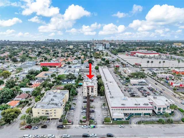 $170,000 | 3640 Northwest 9th Street, Unit 401, Miami, FL 33125