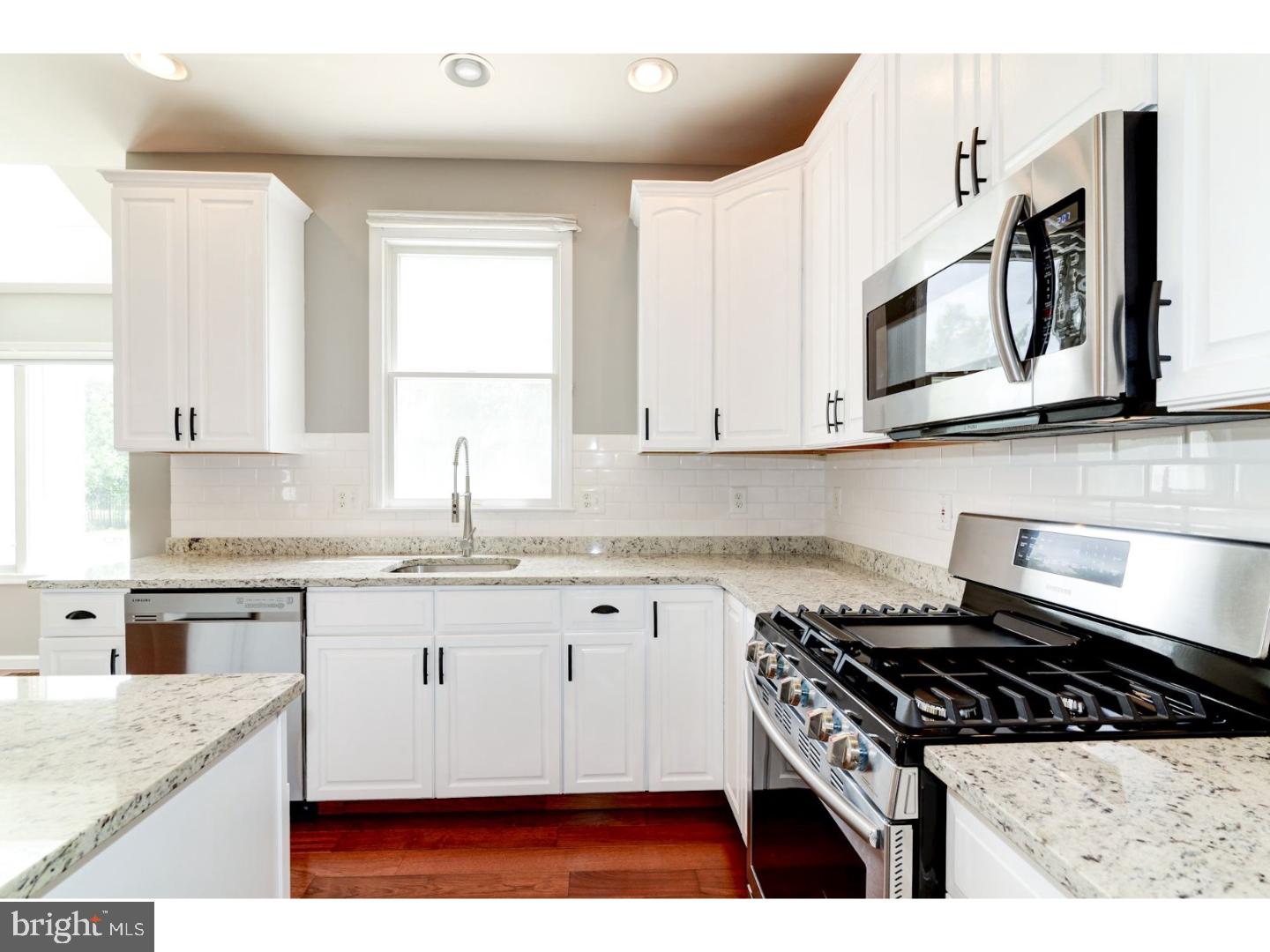 26 Brooks Road Moorestown, NJ 08057 - Photo 9 of 25 Kitchen