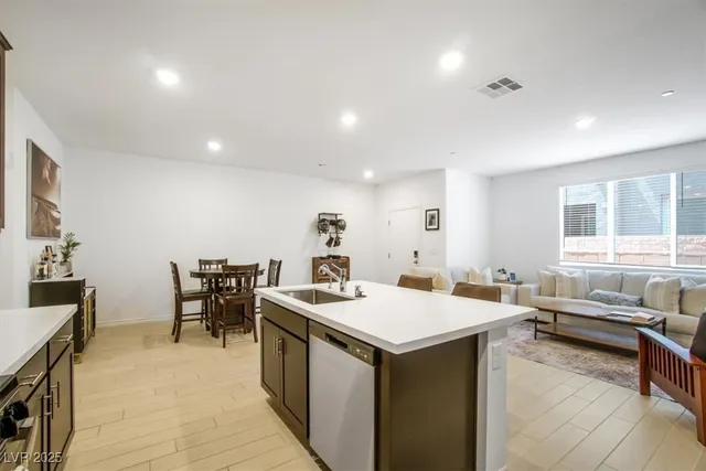 $2,000 | 1529 Eva Crossing Place, Henderson, NV 89002