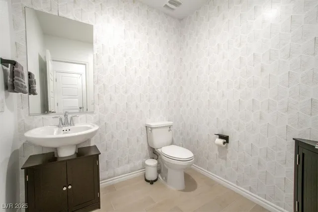 $2,000 | 1529 Eva Crossing Place, Henderson, NV 89002