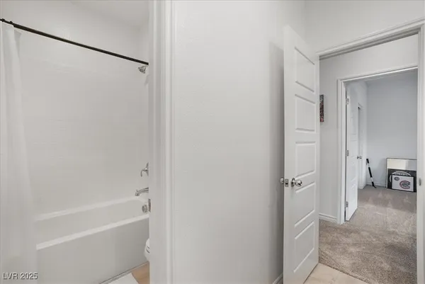 $2,000 | 1529 Eva Crossing Place, Henderson, NV 89002
