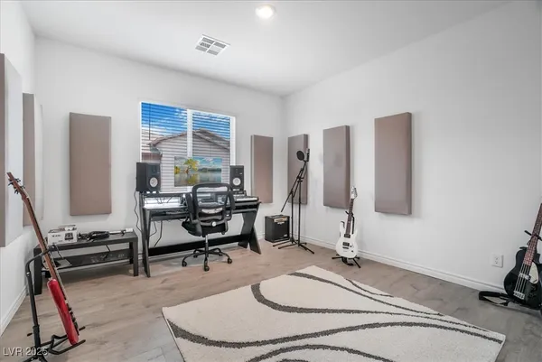 $2,000 | 1529 Eva Crossing Place, Henderson, NV 89002