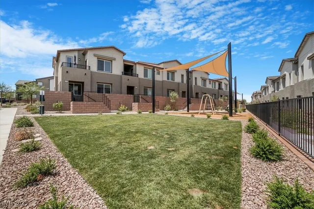 $2,000 | 1529 Eva Crossing Place, Henderson, NV 89002