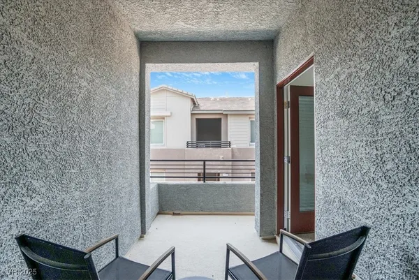 $2,000 | 1529 Eva Crossing Place, Henderson, NV 89002
