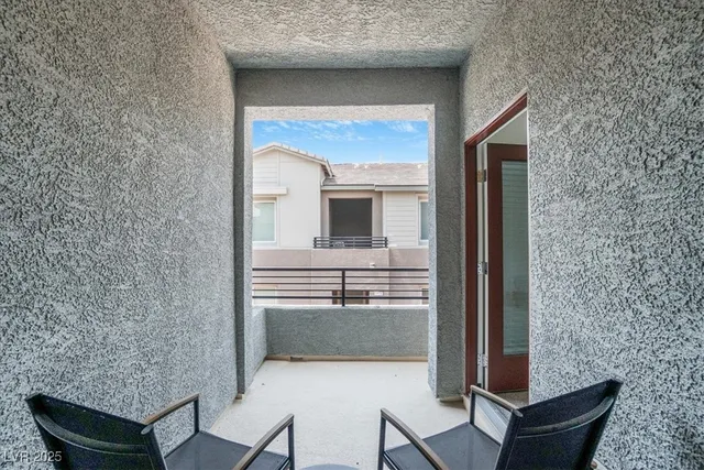 $2,000 | 1529 Eva Crossing Place, Henderson, NV 89002