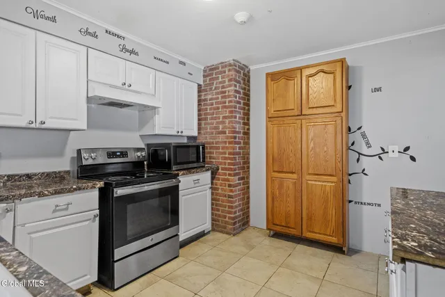 $249,500 | 4 Nicholas Street, Johnstown, NY 12095