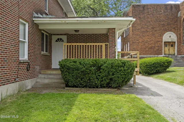 $249,500 | 4 Nicholas Street, Johnstown, NY 12095