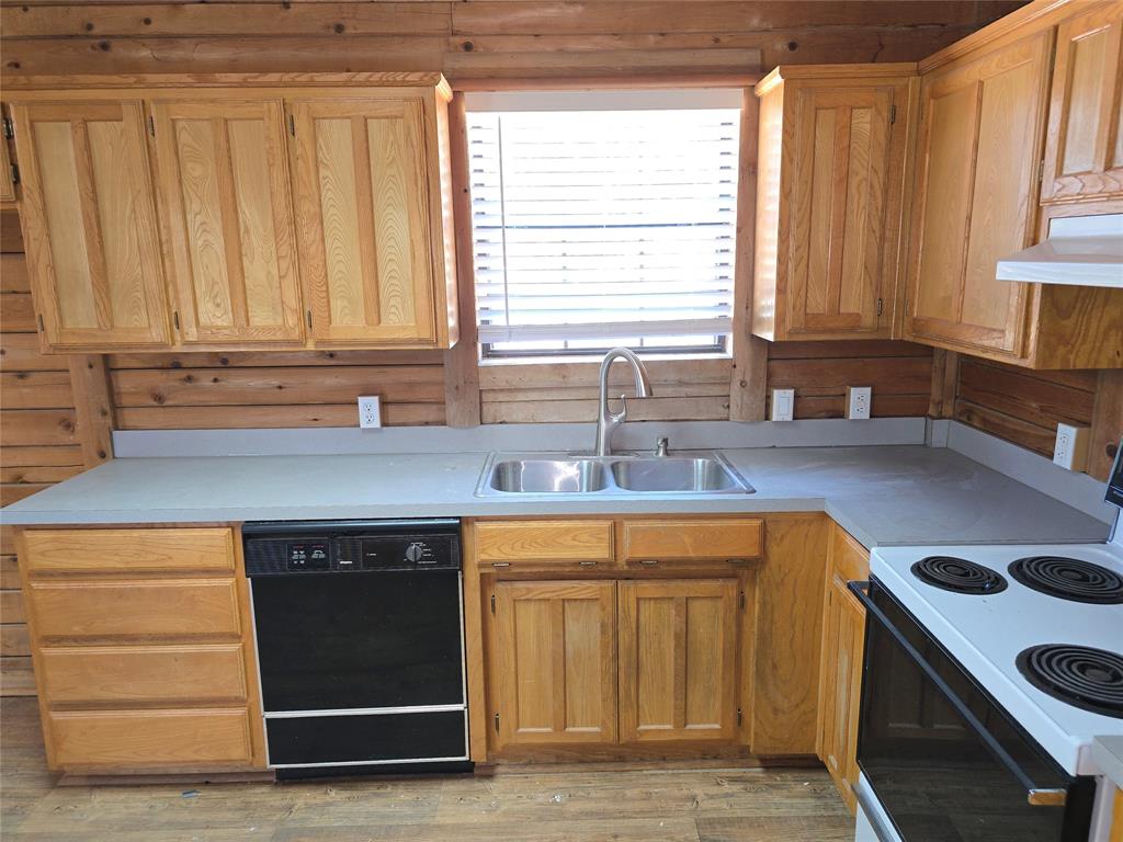 3505 Farmer Road Azle, TX 76020 - Photo 8 of 40 Plenty of storage inside kitchen cabinets and drawers.