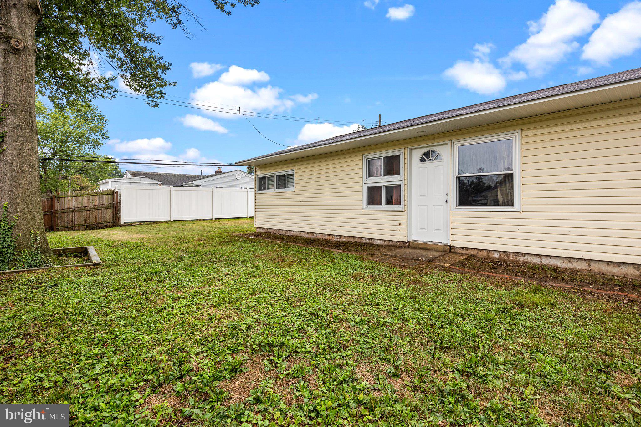 64 Valley Road Levittown, PA 19057 - Photo 28 of 32 Gallery Image 28