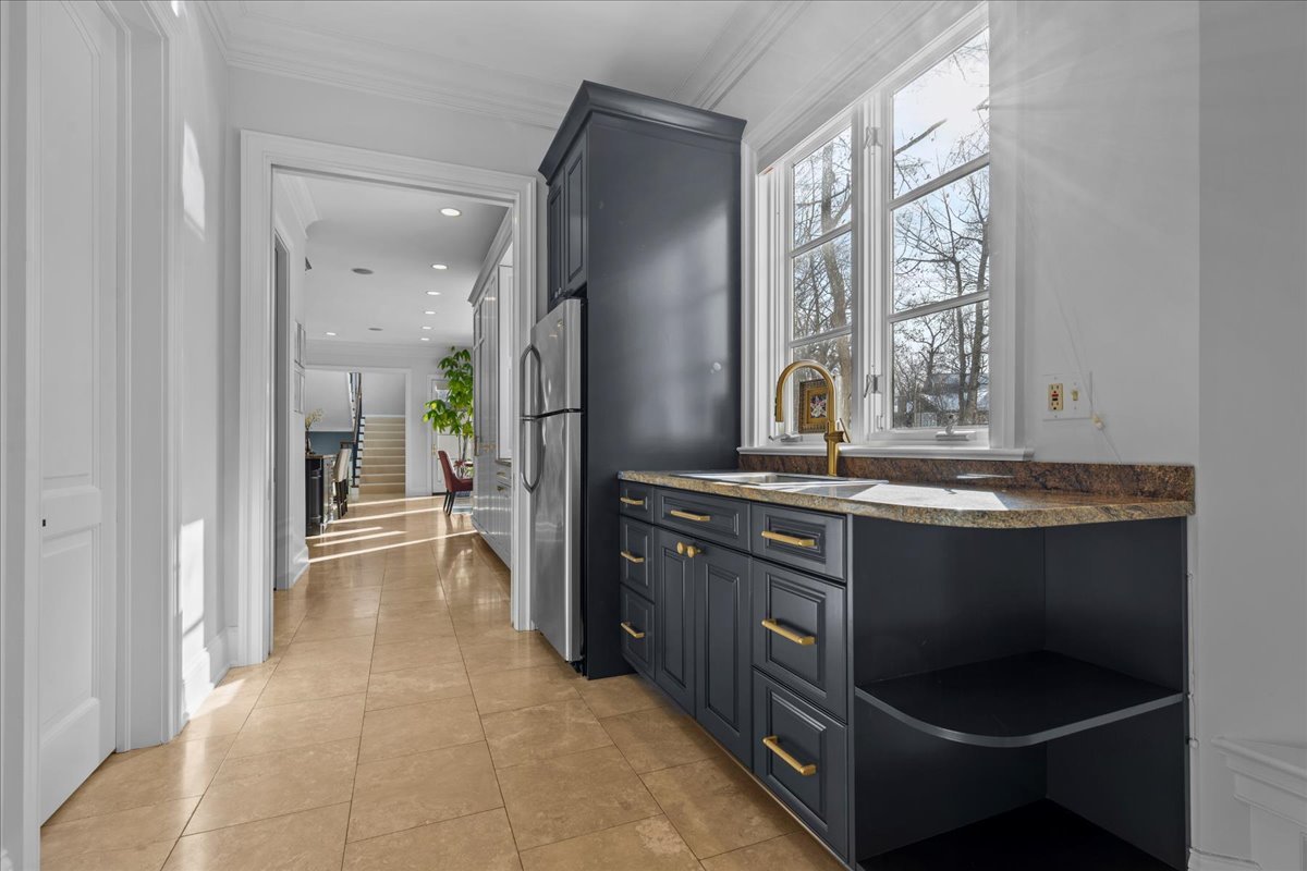 697 Bluff Road Lake Bluff, IL 60044 - Photo 13 of 47 a kitchen with stainless steel appliances granite countertop a sink and a stove
