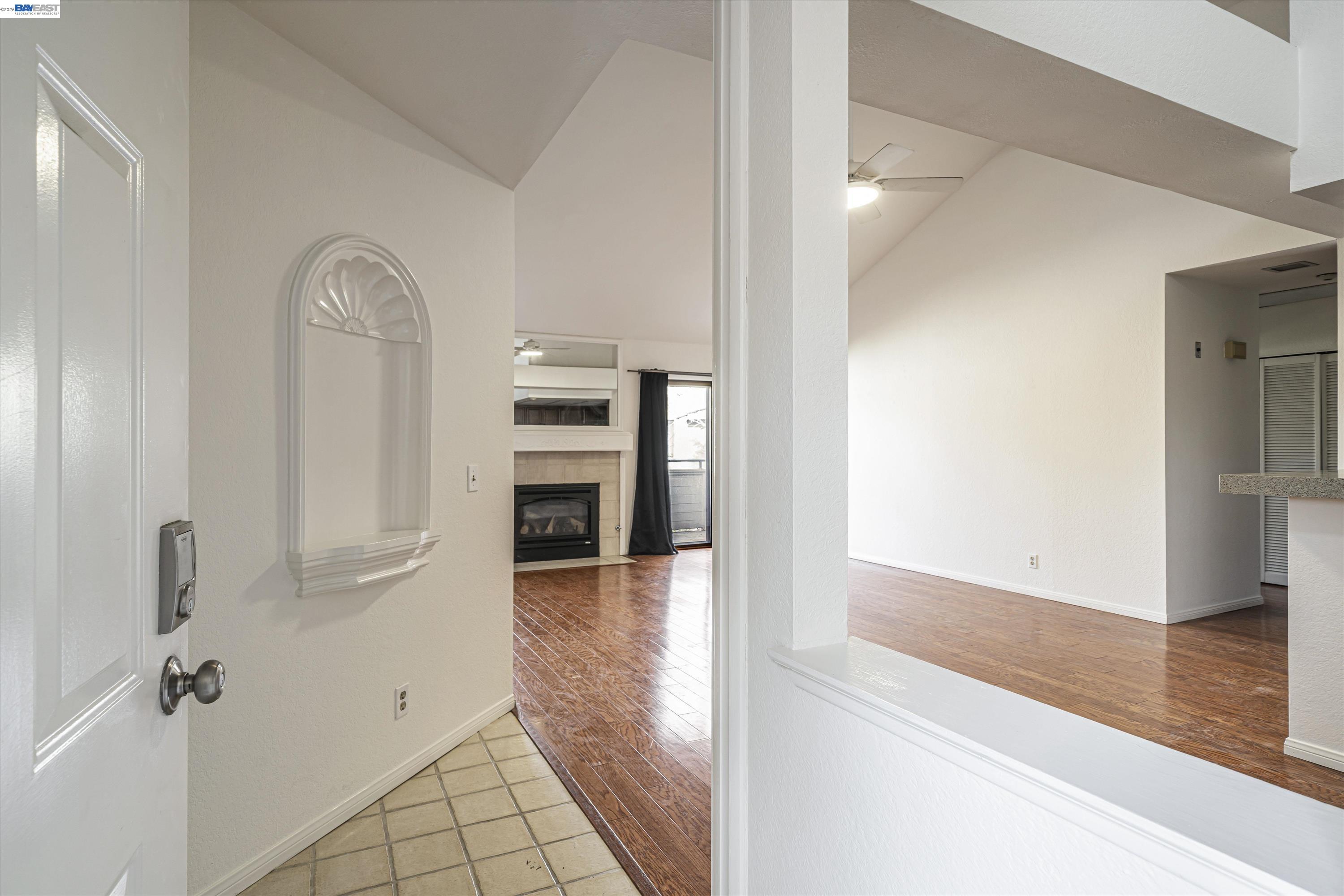 39935 Parada Street, Unit B Newark, CA 94560 - Photo 4 of 34