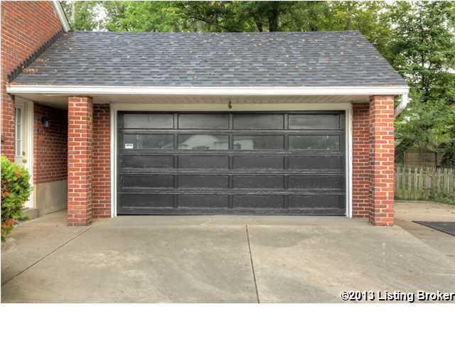 425 Highfield Road Louisville, KY 40207 - Photo 4 of 34 Additional Photo
