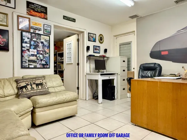 $995,000 | 1213 West Broward Street, Lantana, FL 33462