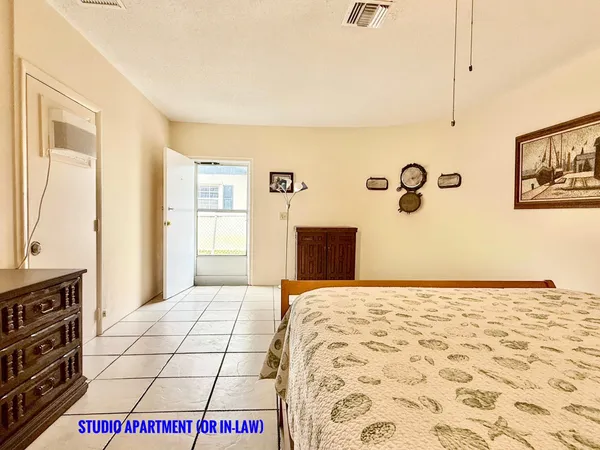 $995,000 | 1213 West Broward Street, Lantana, FL 33462