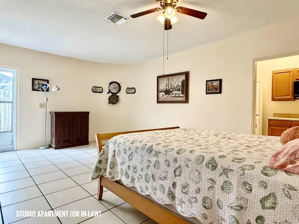 $995,000 | 1213 West Broward Street, Lantana, FL 33462