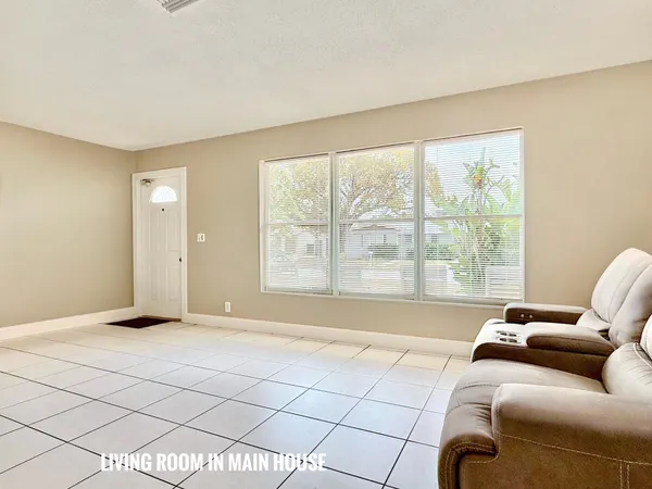 $995,000 | 1213 West Broward Street, Lantana, FL 33462