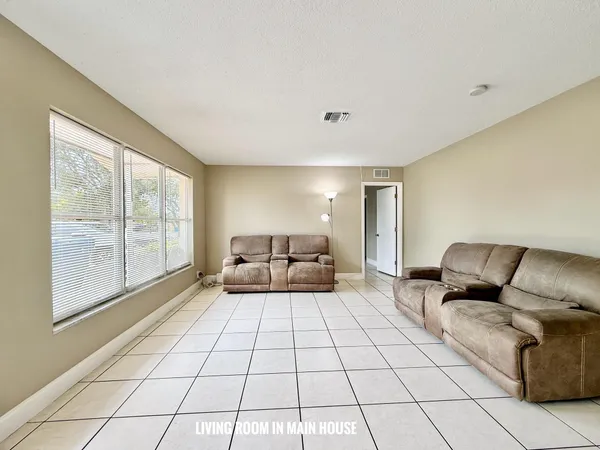 $995,000 | 1213 West Broward Street, Lantana, FL 33462