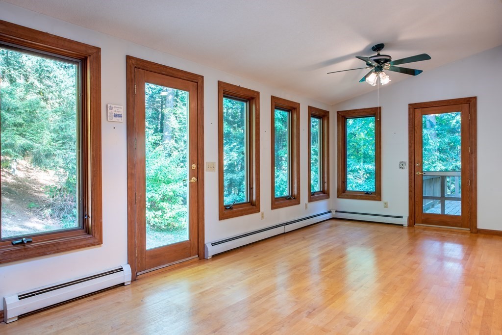 82 Aubinwood Road Amherst, MA 01002 - Photo 14 of 37