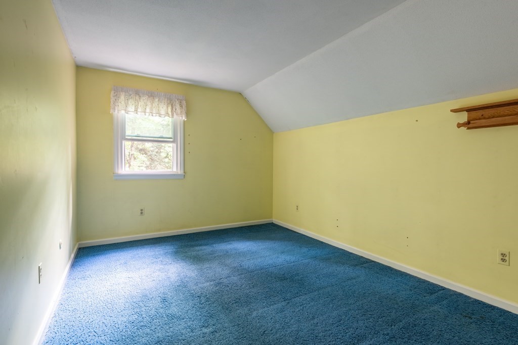 82 Aubinwood Road Amherst, MA 01002 - Photo 33 of 37