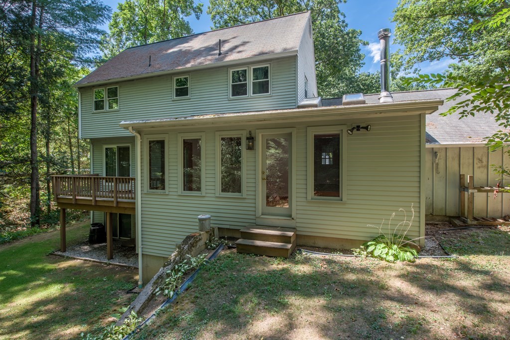 82 Aubinwood Road Amherst, MA 01002 - Photo 6 of 37