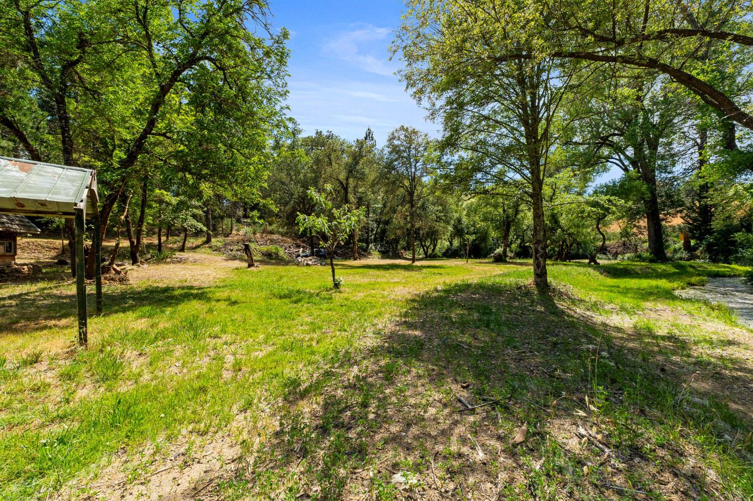 13433 Newtown Road Nevada City, CA 95959 - Photo 15 of 33 a view of a park with swings