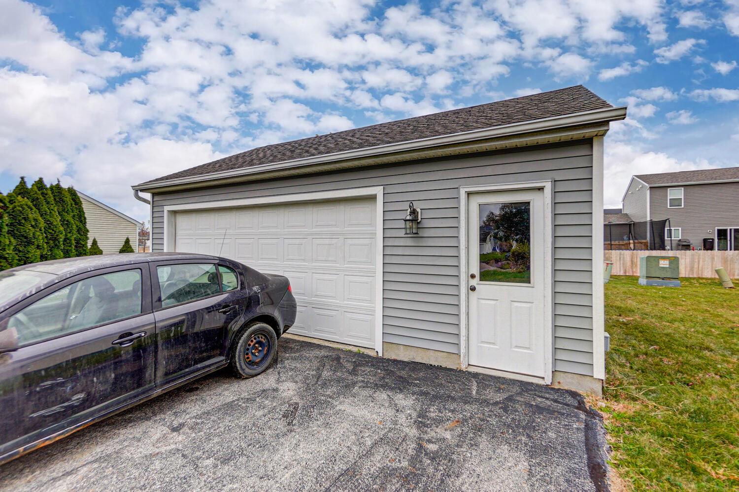2227 Forest Ridge Hebron, OH 43025 - Photo 48 of 48 50043701-047_web