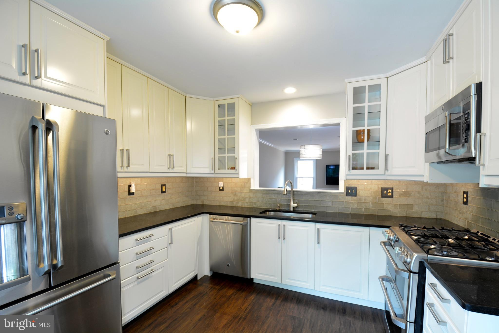 108 West Locust Street Occoquan, VA 22125 - Photo 11 of 30 Kitchen