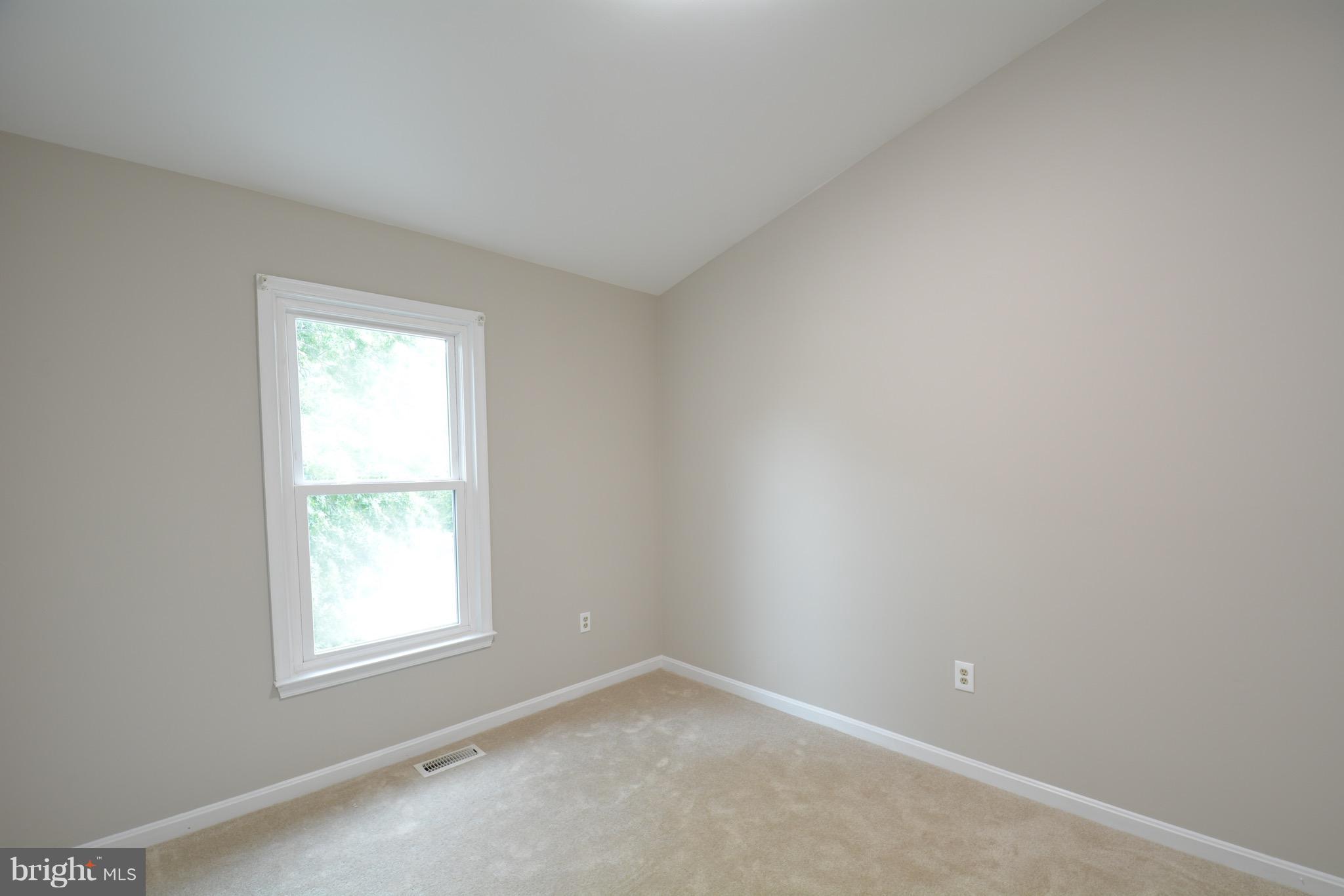 108 West Locust Street Occoquan, VA 22125 - Photo 26 of 30 Bath 2