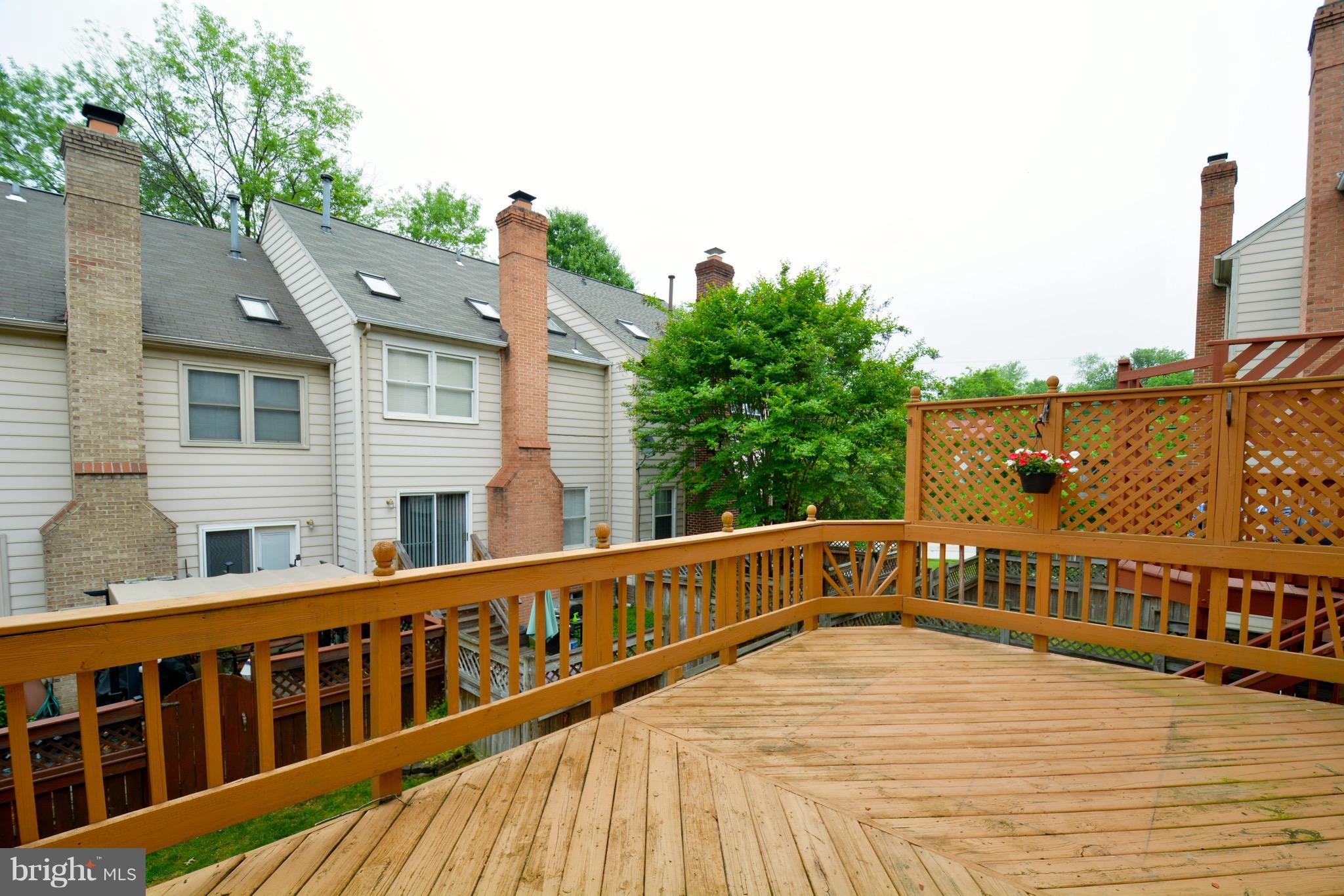 108 West Locust Street Occoquan, VA 22125 - Photo 10 of 30 Deck of the living room