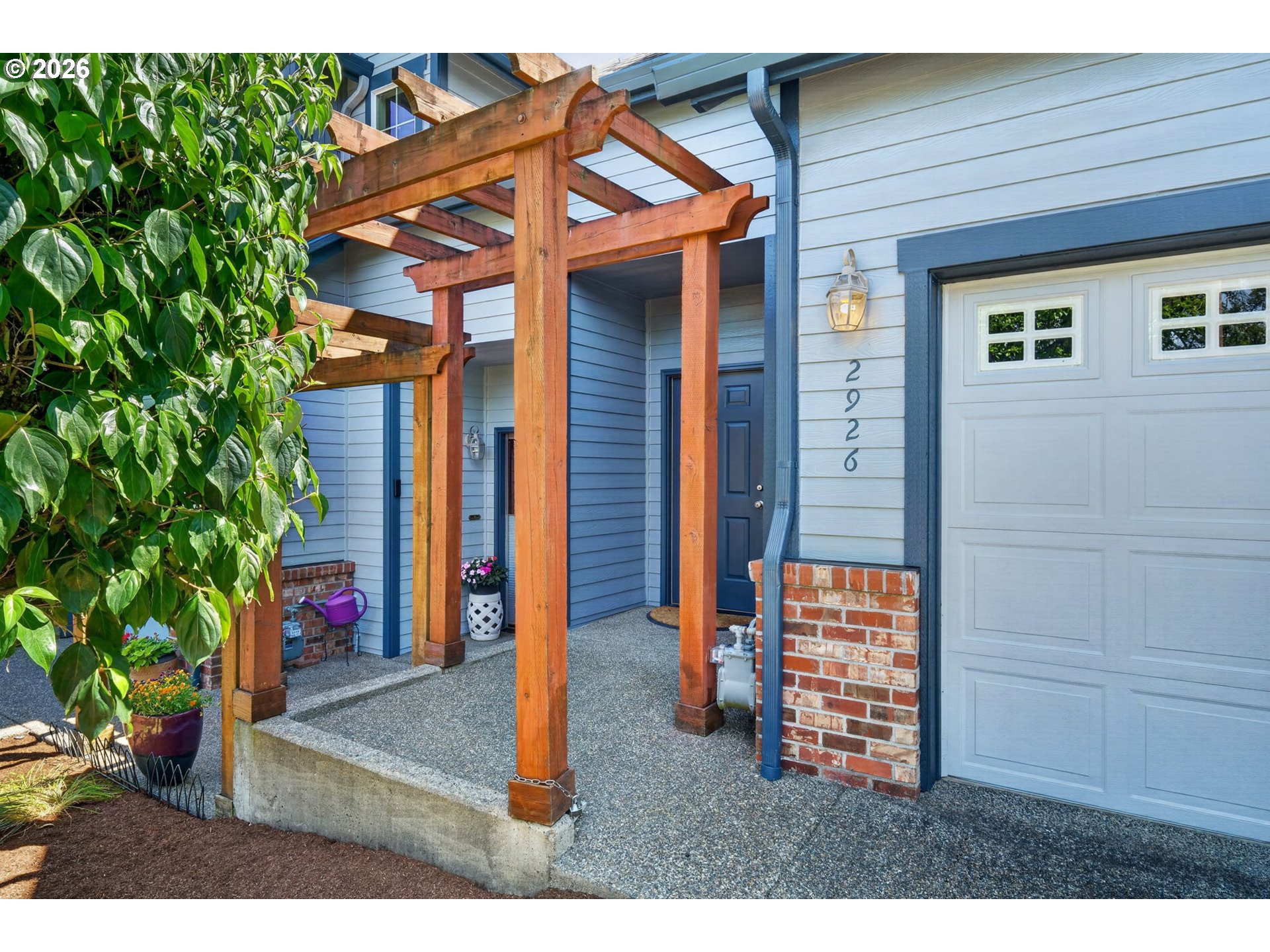 2926 Southwest Texas Street Portland, OR 97219 - Photo 4 of 44