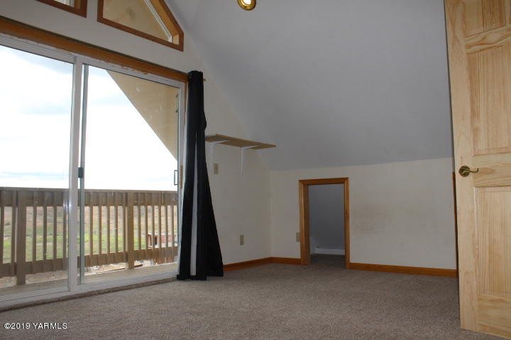 3903 Cheyne Road Zillah, WA 98953 - Photo 34 of 49 IMG_1052
