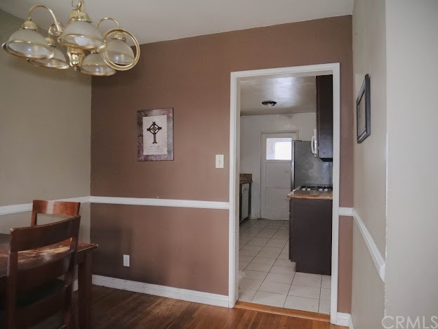 4613 Dunrobin Avenue Lakewood, CA 90713 - Photo 9 of 30 a view of a livingroom with furniture