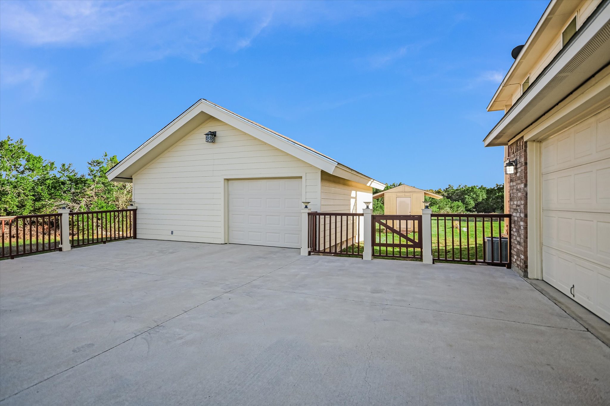 130 Cave Springs Road Wimberley, TX 78676 - Photo 31 of 35 Garages
