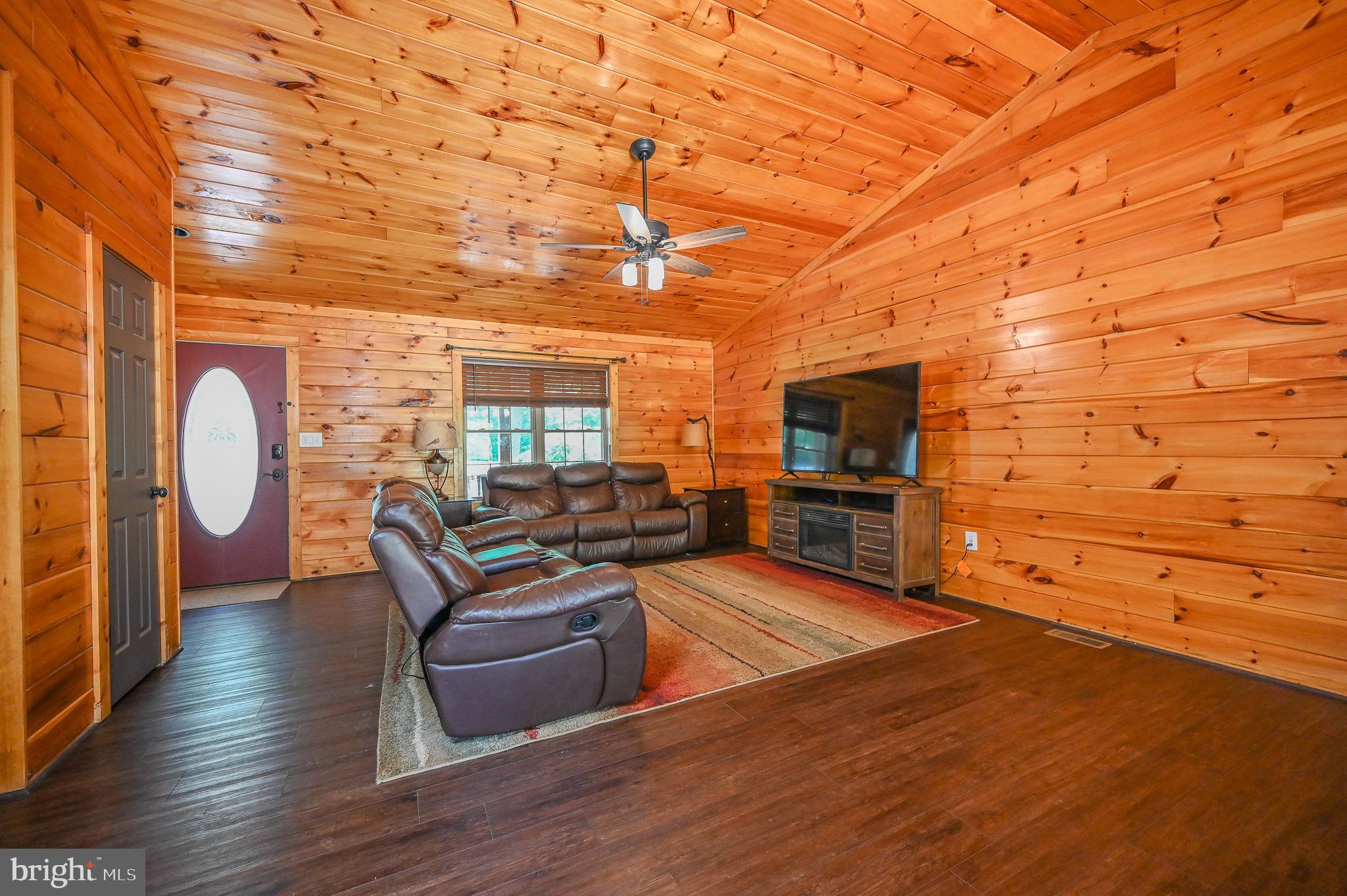 185 Buck Road Linden, VA 22642 - Photo 14 of 44 Family room with new LVP