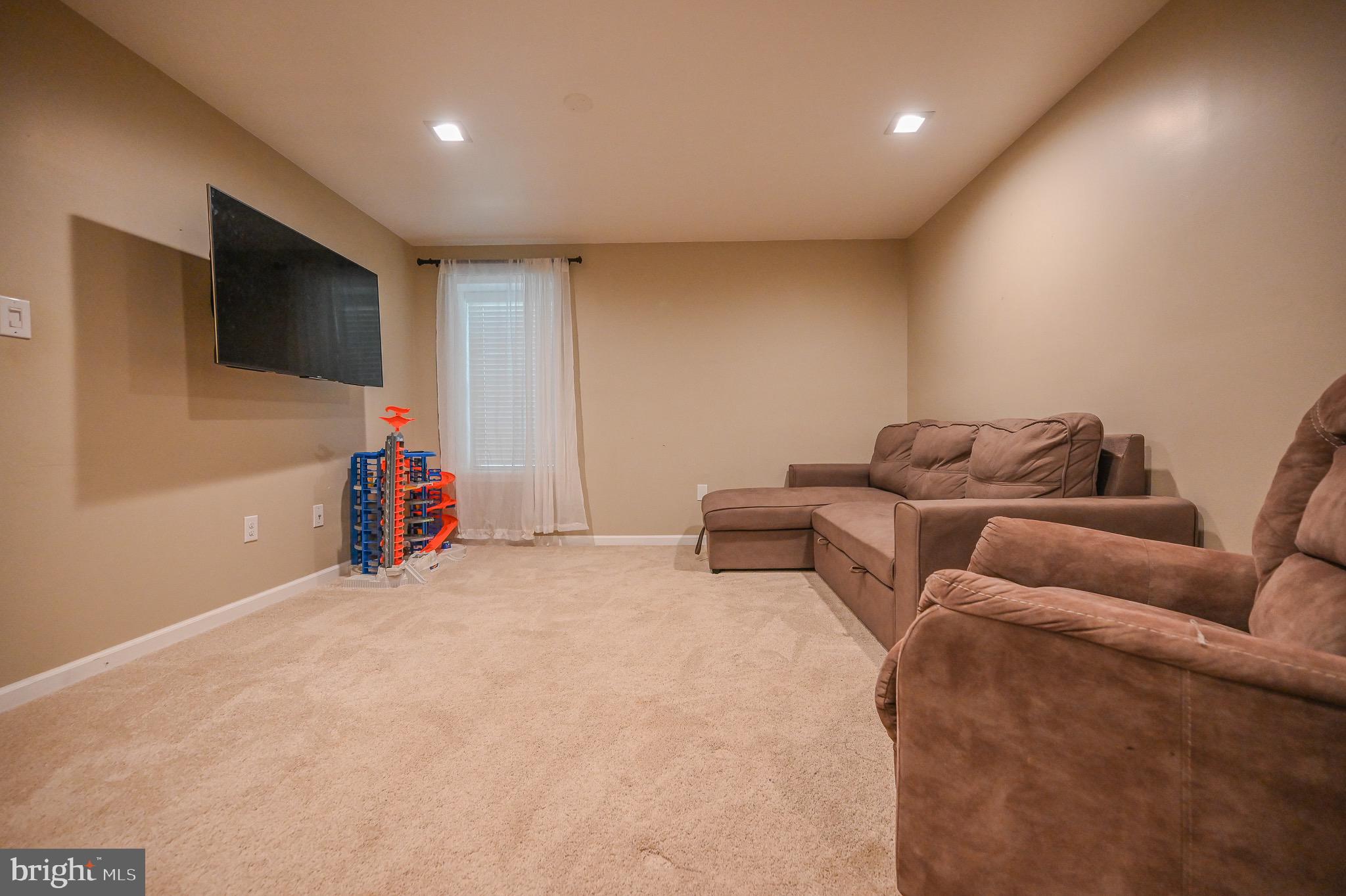 185 Buck Road Linden, VA 22642 - Photo 29 of 44 Bedroom 4