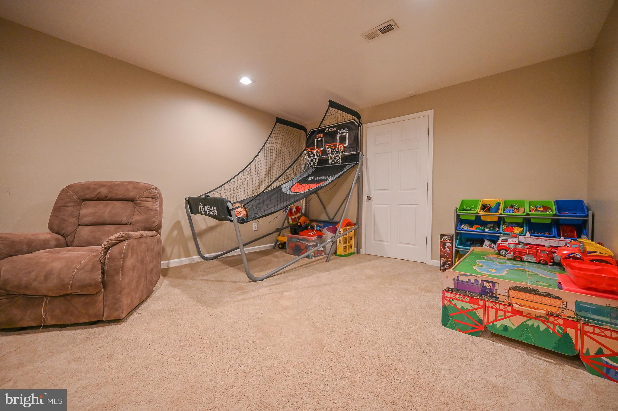 185 Buck Road Linden, VA 22642 - Photo 31 of 44 Bedroom 4