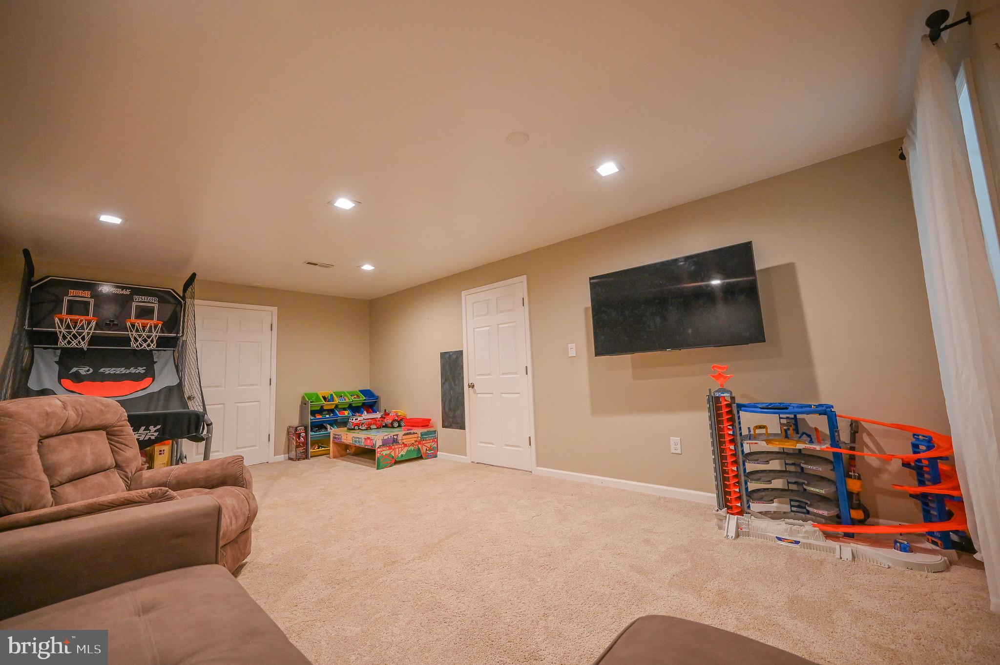 185 Buck Road Linden, VA 22642 - Photo 32 of 44 Bedroom 4