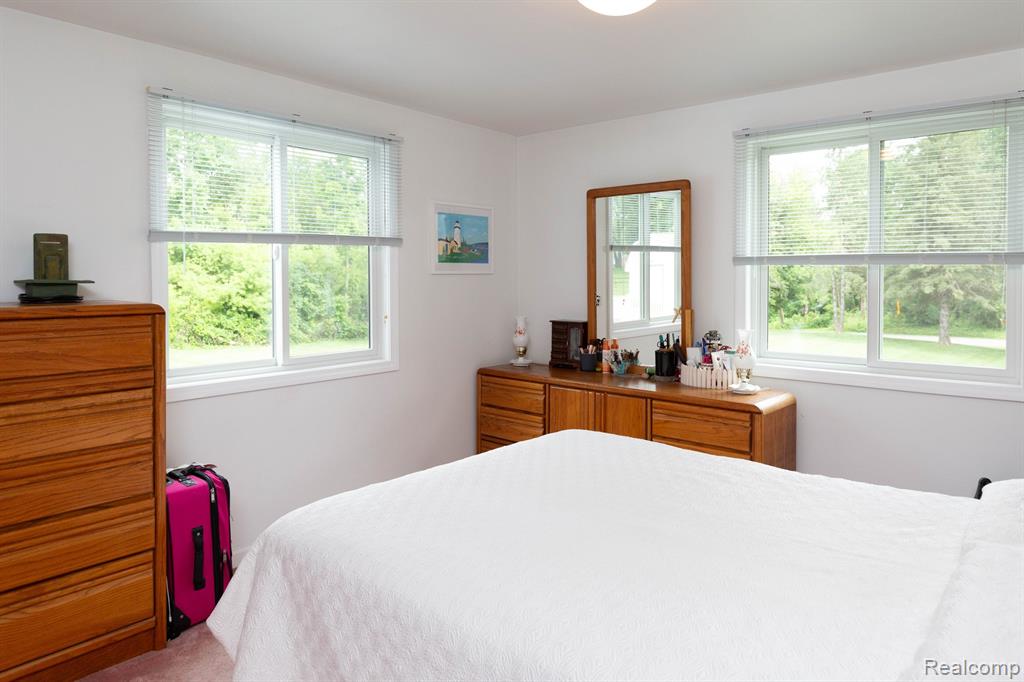 9026 Woodside Road Northville, MI 48167 - Photo 24 of 56