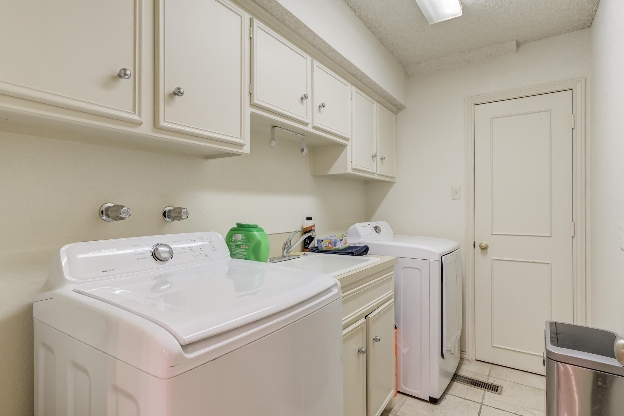 4405 89th Street Lubbock, TX 79424 - Photo 64 of 71 4405-89th-St_Lubbock-TX_50_Laundry-Room
