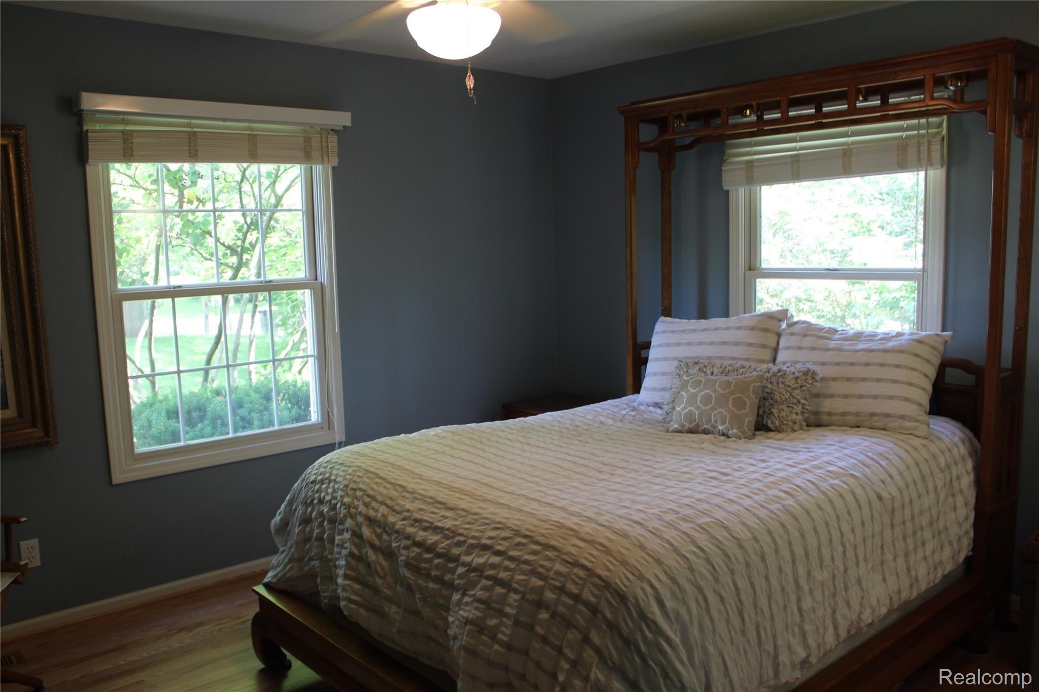 2670 East Wardlow Road Highland, MI 48356 - Photo 24 of 99 2nd bedroom