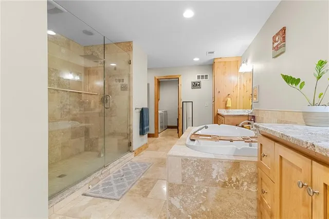 $790,000 | 95 M Street, Lake Lotawana, MO 64086