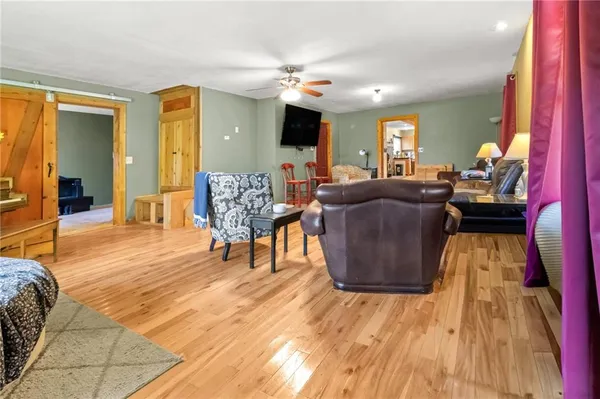 $825,000 | 95 M Street, Lake Lotawana, MO 64086