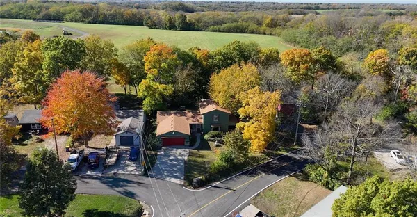 $825,000 | 95 M Street, Lake Lotawana, MO 64086