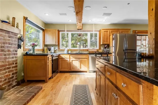 $790,000 | 95 M Street, Lake Lotawana, MO 64086