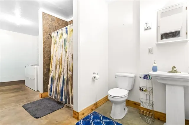 $790,000 | 95 M Street, Lake Lotawana, MO 64086