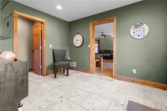 $790,000 | 95 M Street, Lake Lotawana, MO 64086