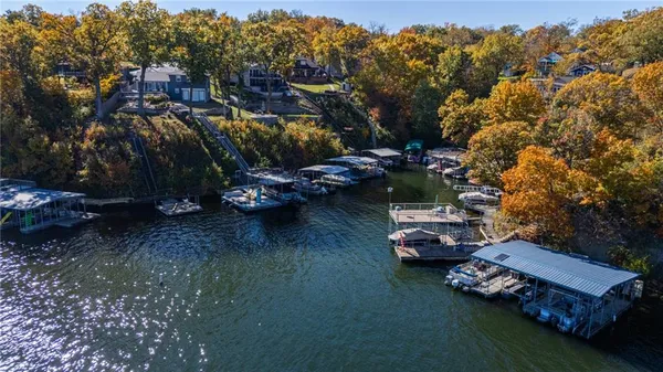 $825,000 | 95 M Street, Lake Lotawana, MO 64086