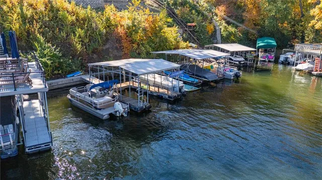 $790,000 | 95 M Street, Lake Lotawana, MO 64086