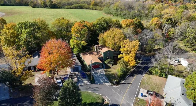 $790,000 | 95 M Street, Lake Lotawana, MO 64086